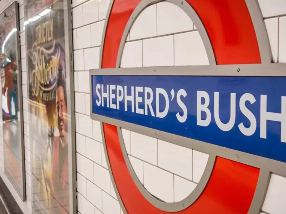 Shepards bush tube railway sign